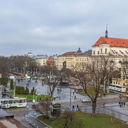 В Центрі Біля Ратуші Вулиця Площа Ринок 11 Lviv Buitenkant foto