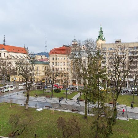 В Центрі Біля Ратуші Вулиця Площа Ринок 11 Lviv Buitenkant foto
