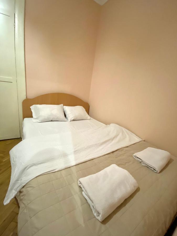 В Центрі Біля Ратуші Вулиця Площа Ринок 11 Lviv Buitenkant foto