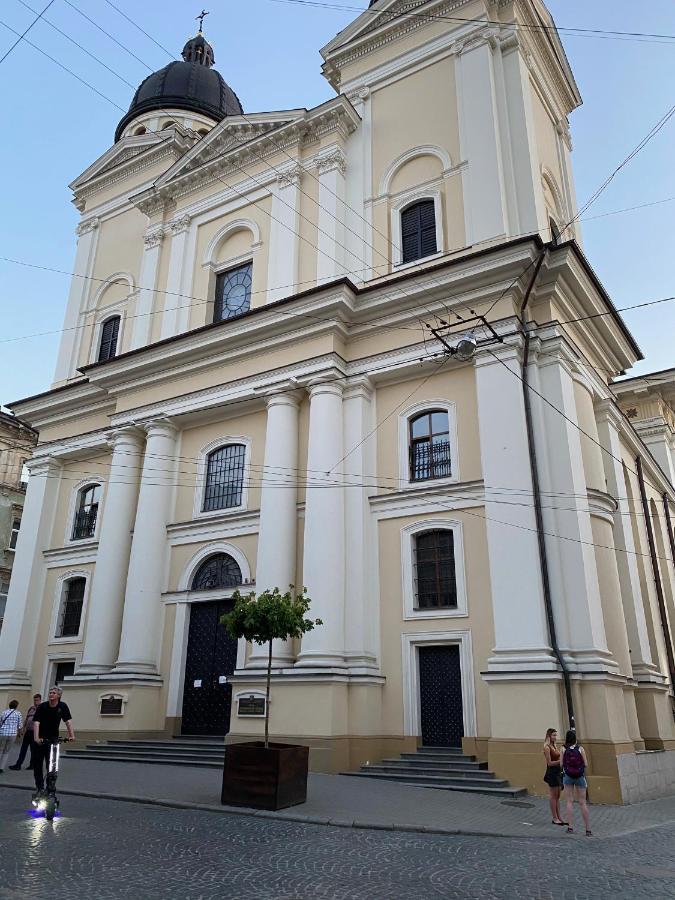 В Центрі Біля Ратуші Вулиця Площа Ринок 11 Lviv Buitenkant foto