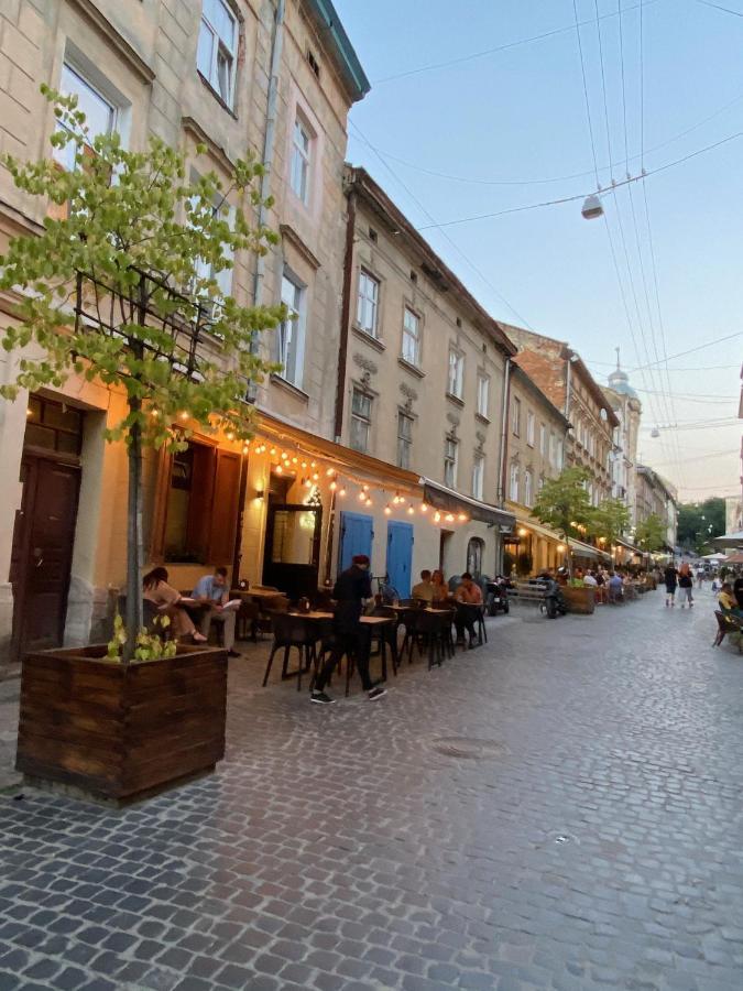 В Центрі Біля Ратуші Вулиця Площа Ринок 11 Lviv Buitenkant foto